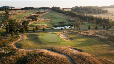 natural scenery of golf hills